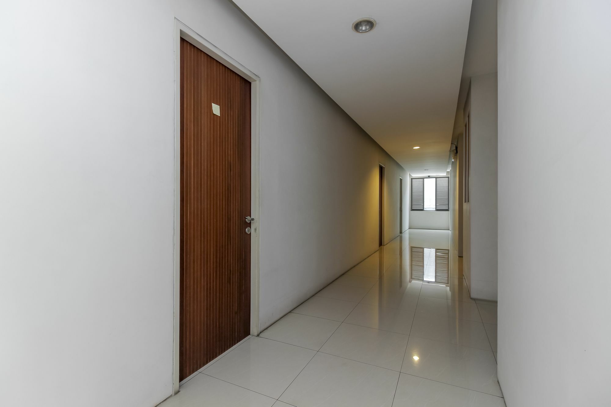 فندق Reddoorz @ Patal Senayan 4 جاكرتا المظهر الخارجي الصورة